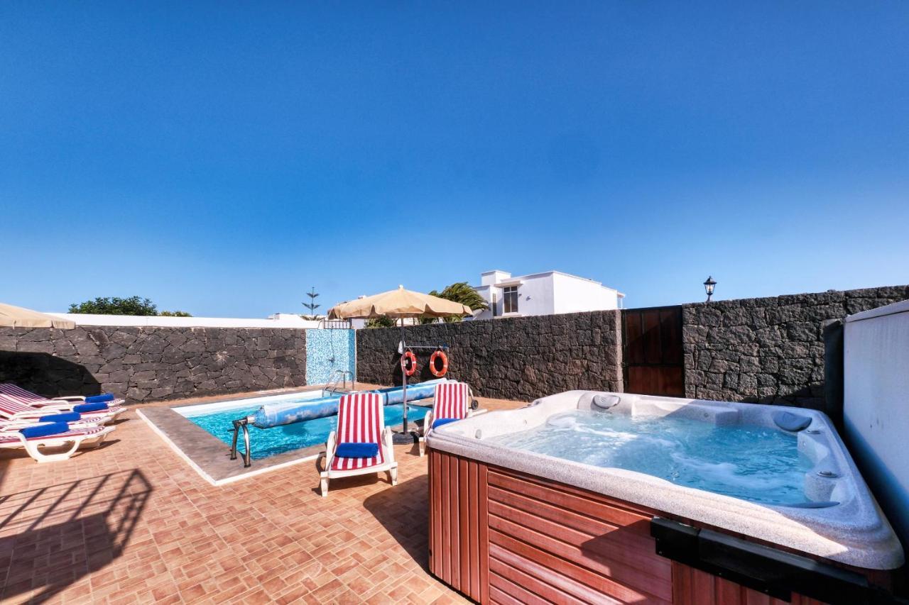 Villa Aurelia-Pool, Jacuzzi And Solarium Playa Blanca  Exterior foto