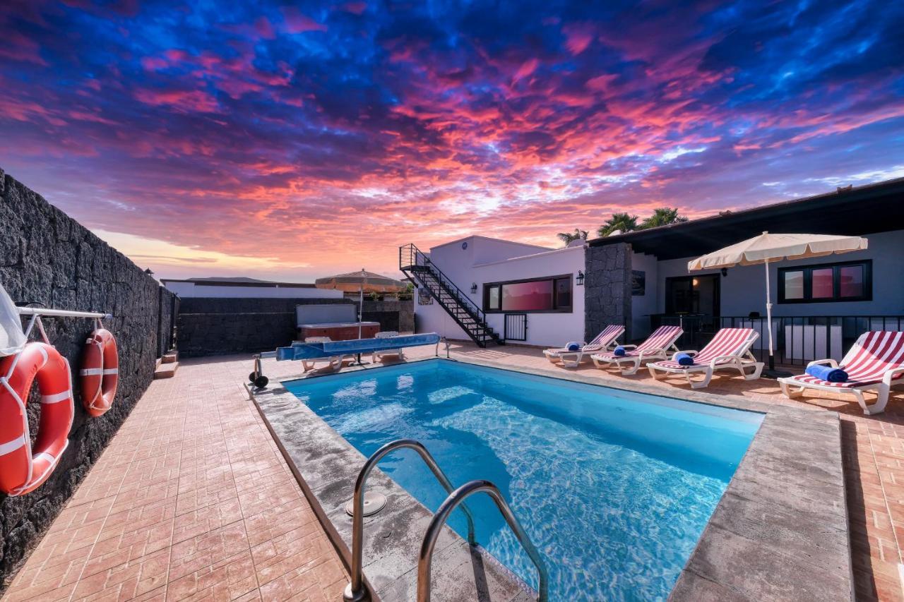 Villa Aurelia-Pool, Jacuzzi And Solarium Playa Blanca  Exterior foto